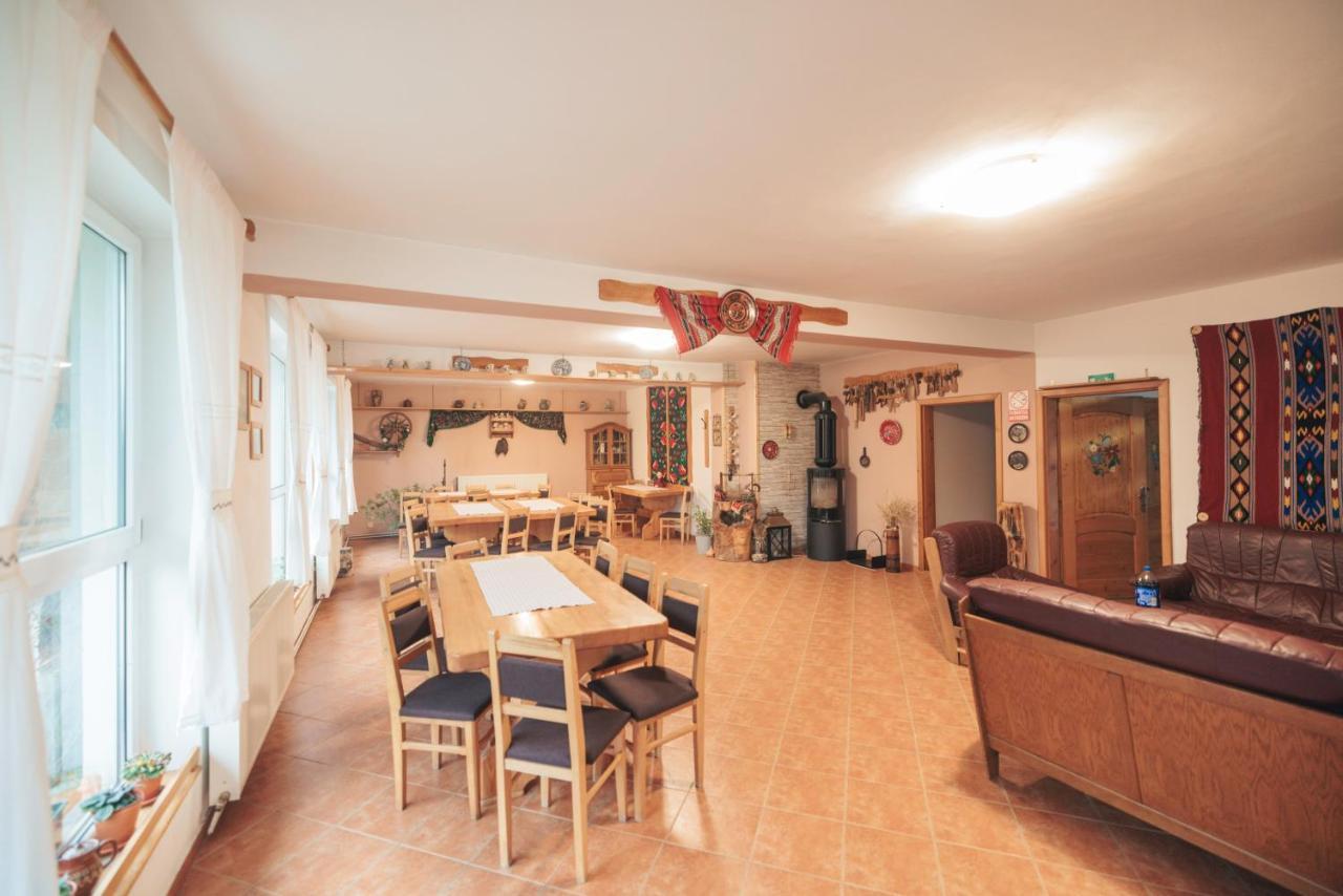 Pensiunea Piatra-Craiului Zarnesti Exterior foto