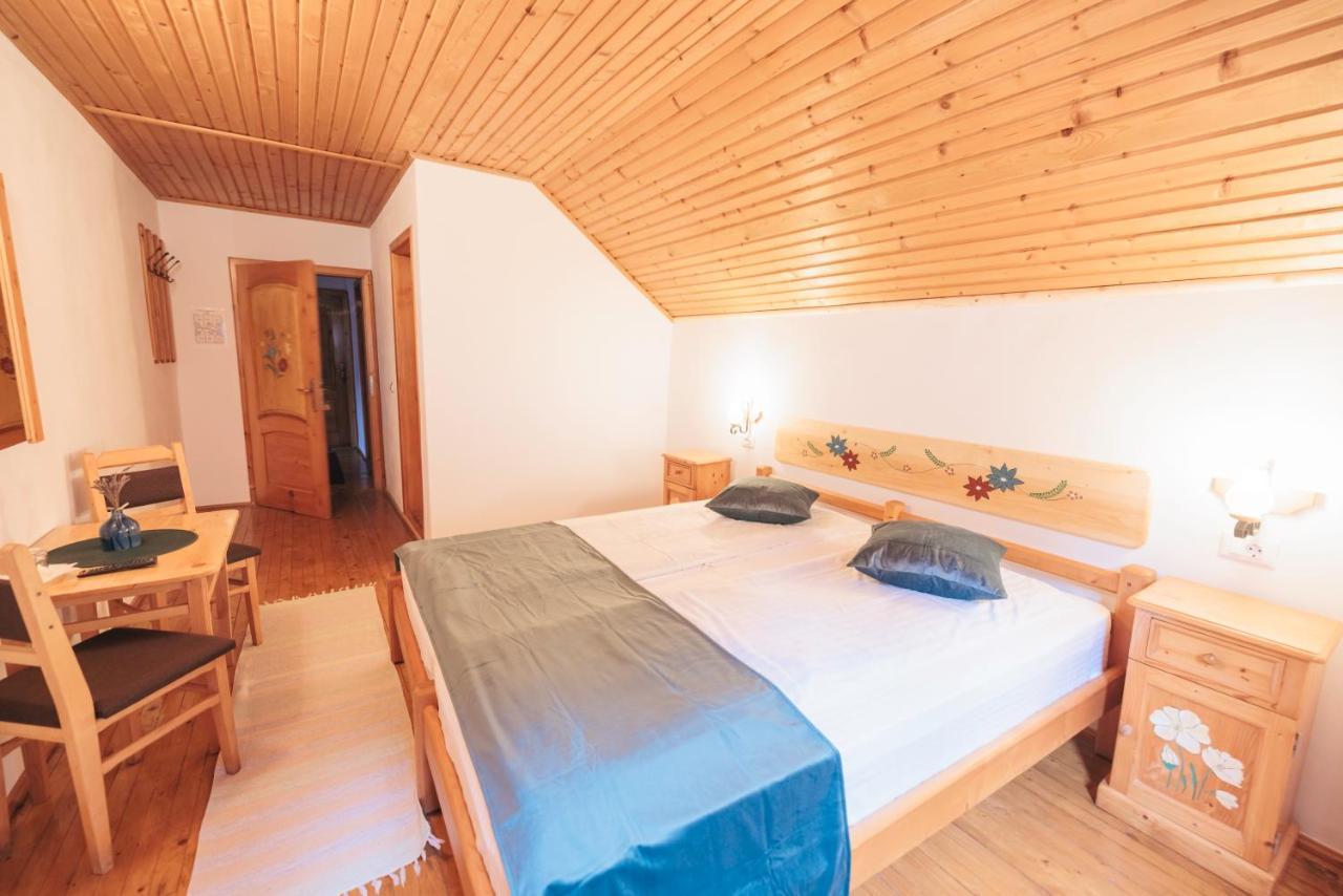 Pensiunea Piatra-Craiului Zarnesti Exterior foto