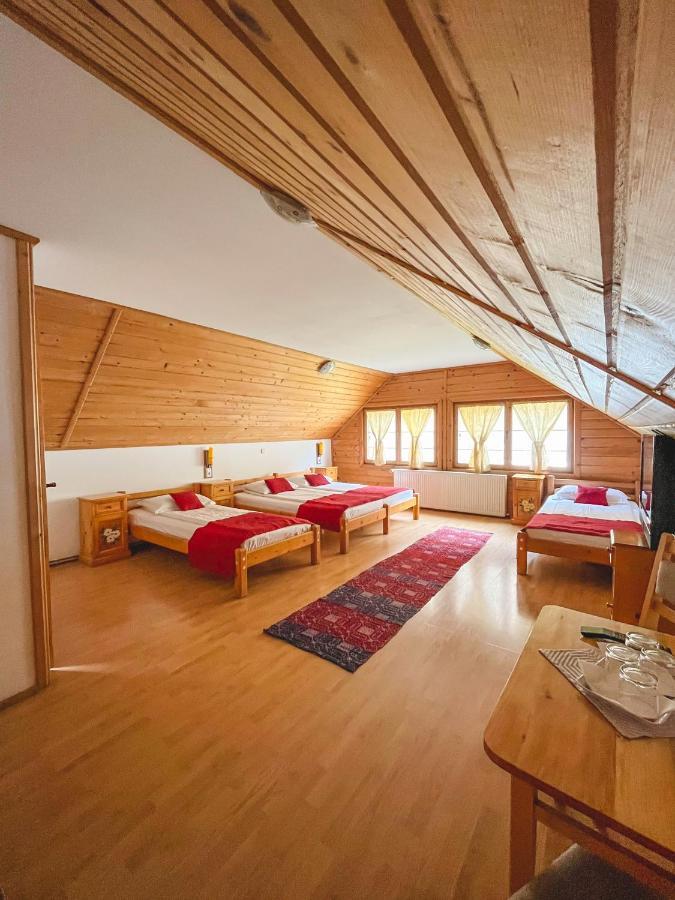 Pensiunea Piatra-Craiului Zarnesti Exterior foto